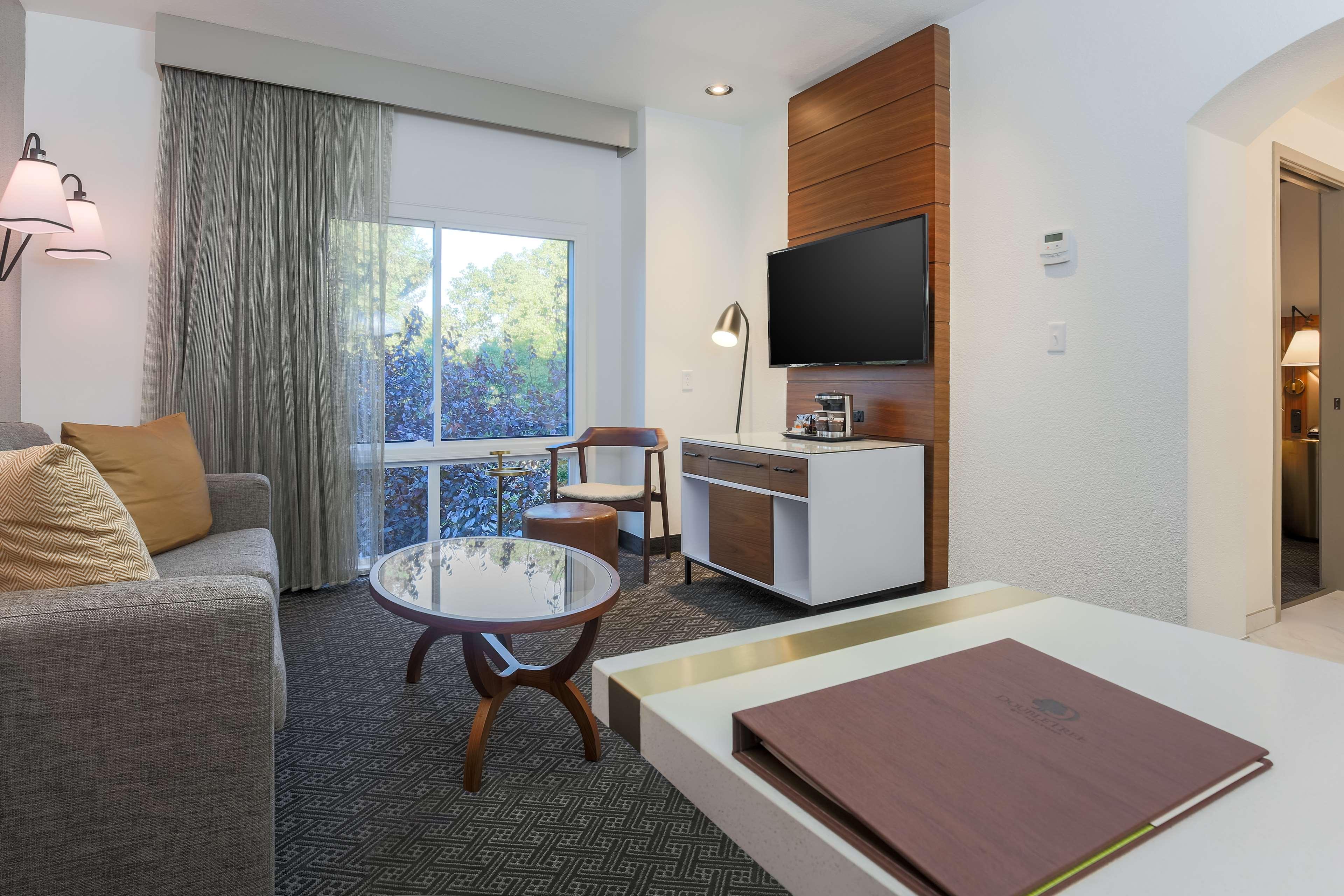 Doubletree Suites By Hilton Hotel Sacramento - Rancho Cordova Extérieur photo