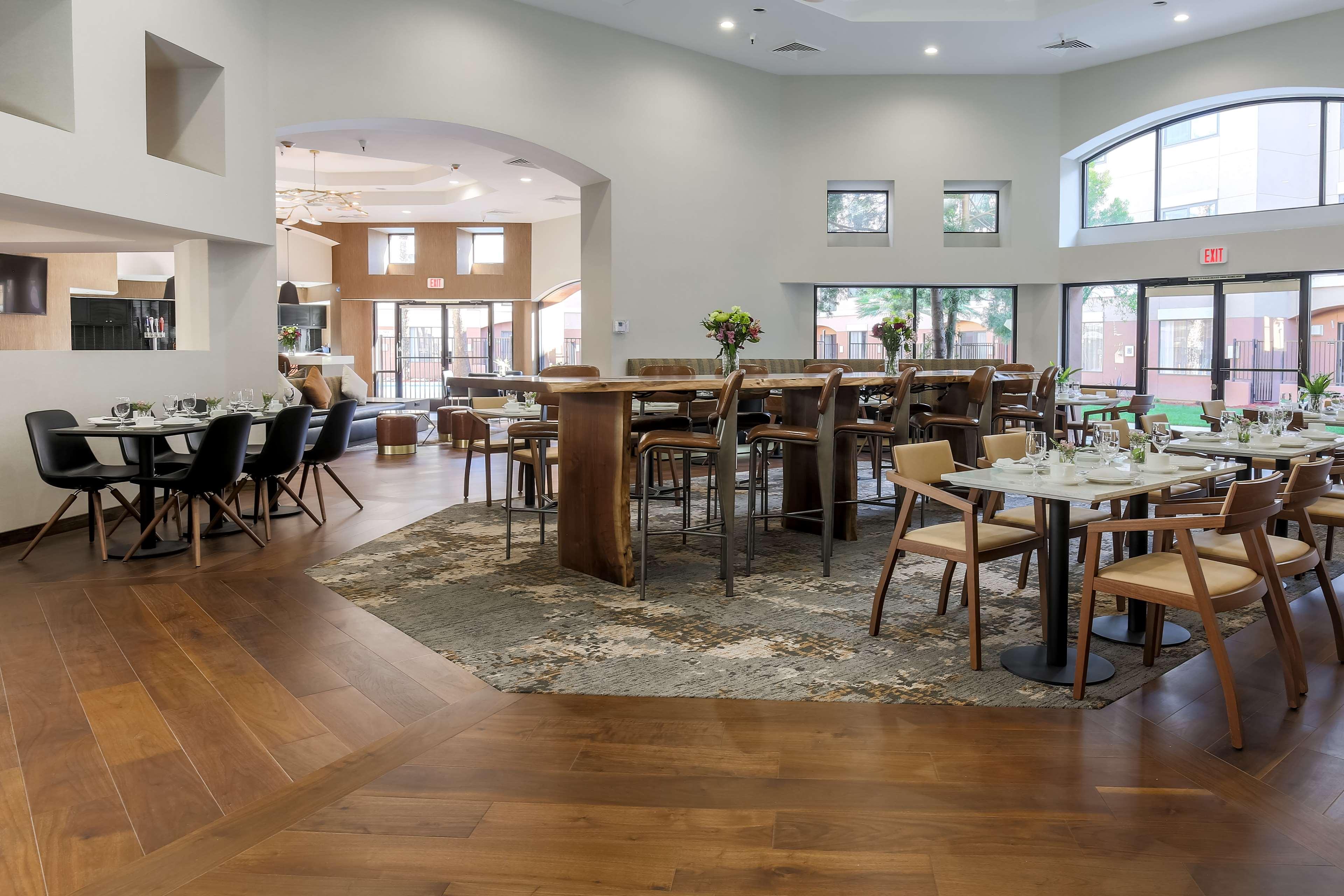 Doubletree Suites By Hilton Hotel Sacramento - Rancho Cordova Extérieur photo