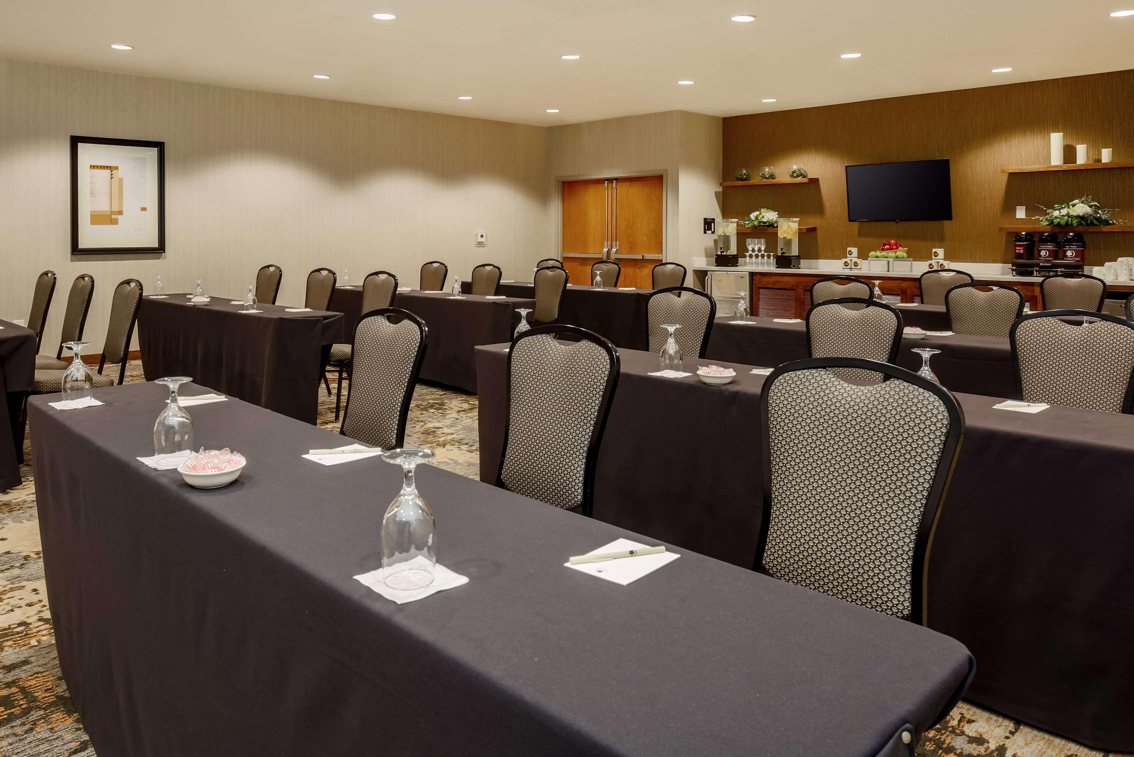 Doubletree Suites By Hilton Hotel Sacramento - Rancho Cordova Extérieur photo