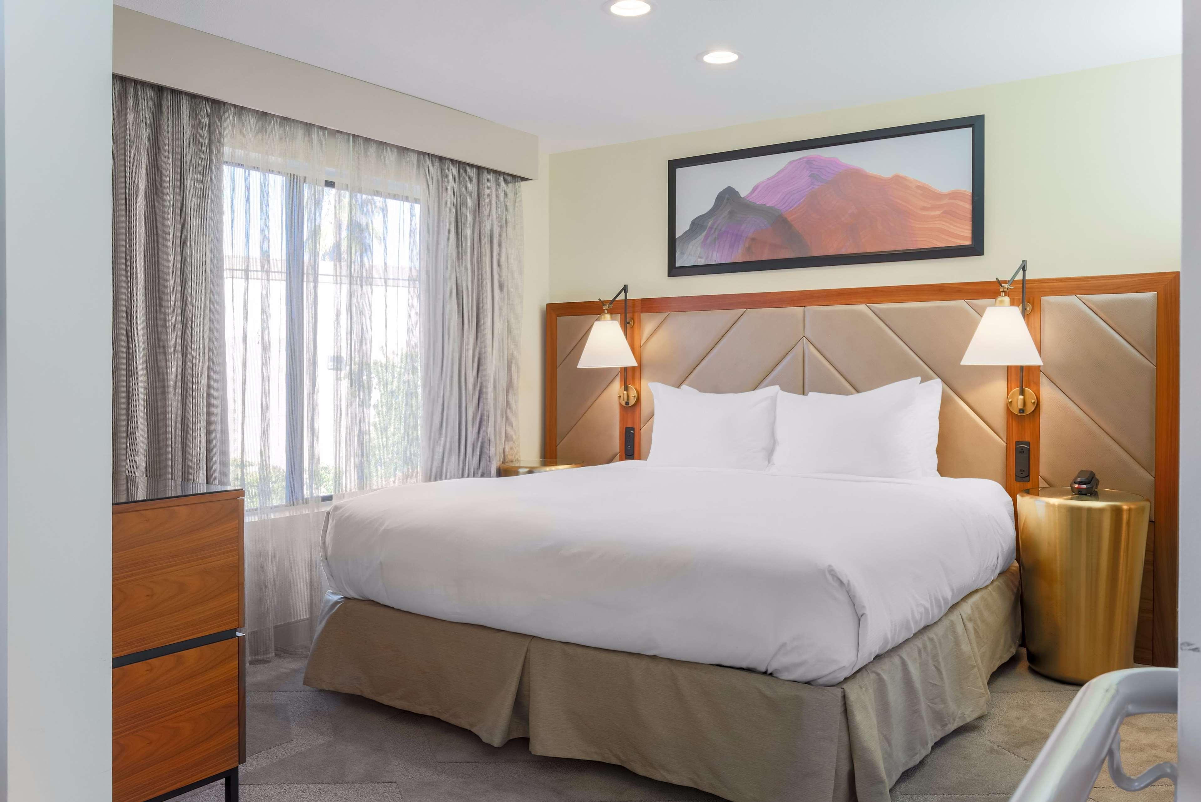 Doubletree Suites By Hilton Hotel Sacramento - Rancho Cordova Extérieur photo